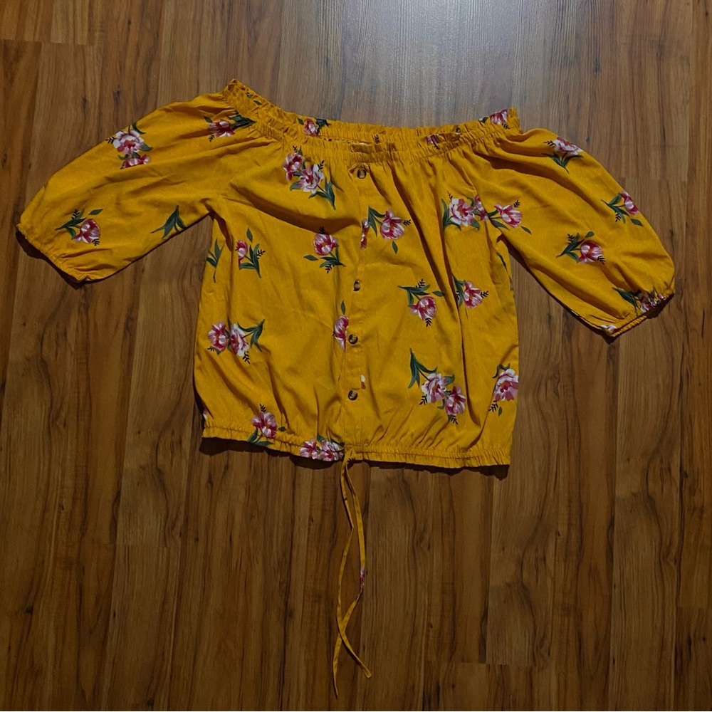 Mileage Women’s Off The Shoulder Floral Crop Top Cinches & Ties At Waist Size 3X